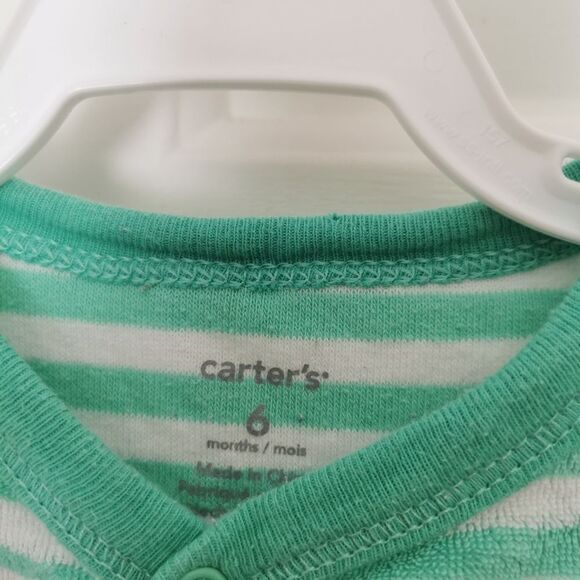 3/$15 Carter's terry cloth sleeper size 6 m - Picture 2 of 4